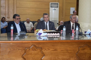 تكريم الاستاذ الدكتور جمال اسماعيل نائب رئيس الجامعه